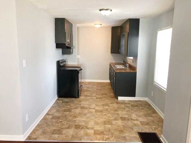 2017 N Euclid Ave - Photo 3 of 12