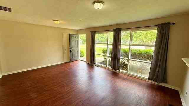 5907 E 44th St - Photo 7 of 15