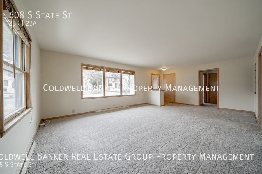 608 S State St - Photo 6 of 33
