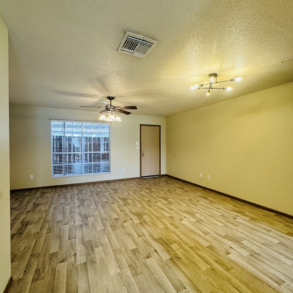 3527 Helena Ave Apt 9 - Photo 5 of 22