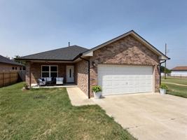 featured image of 903 Nw 102nd St