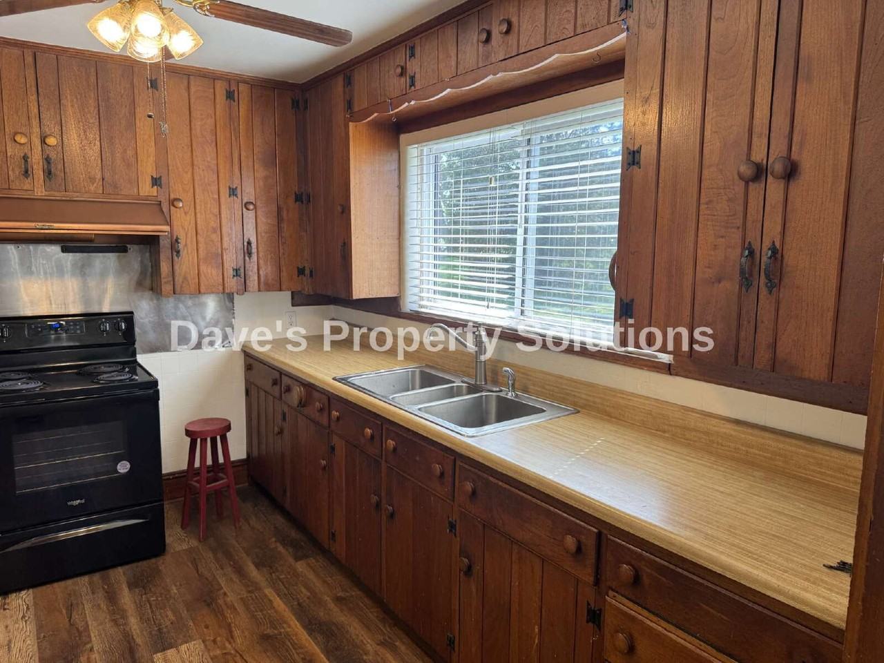 1001 W Clemmonsville Rd - Photo 4 of 13