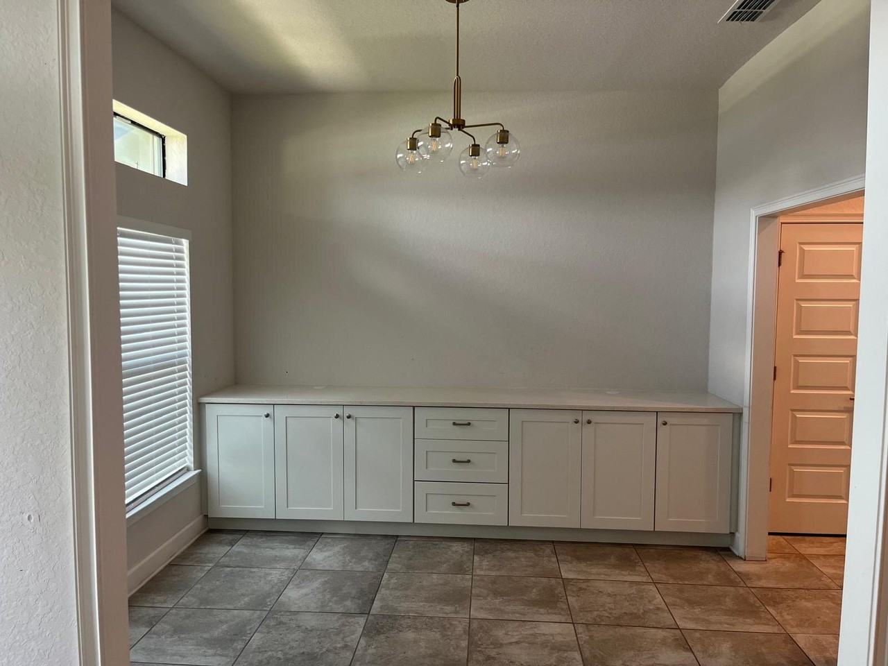216 Heritage Park Ln - Photo 6 of 36