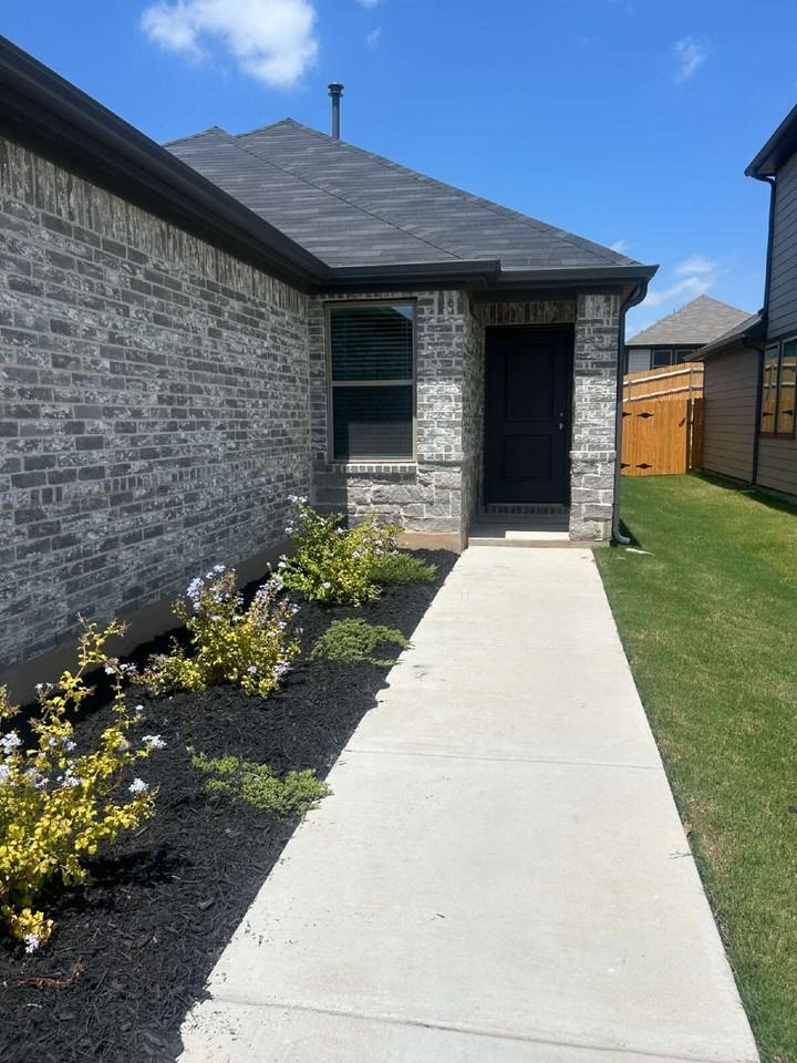 176 Hornet St - Photo 2 of 20