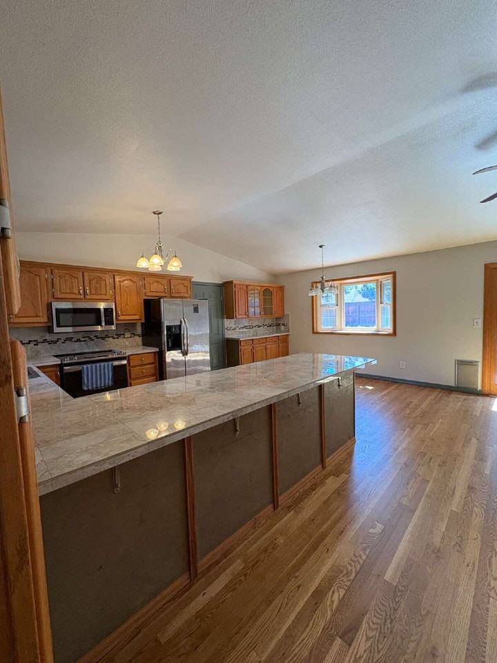 6469 Pulpit Rock Dr - Photo 5 of 29