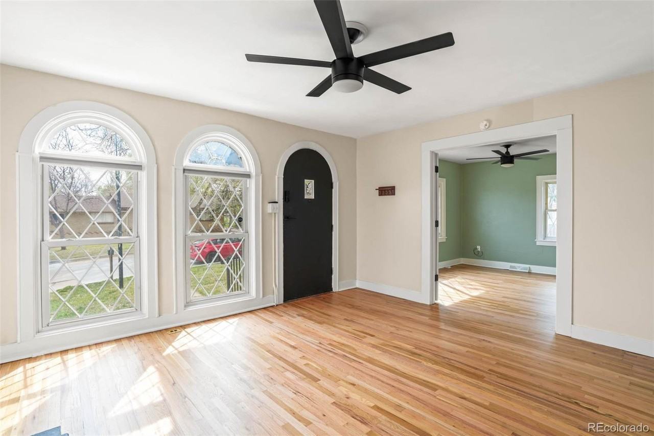545 Ingalls St - Photo 3 of 19