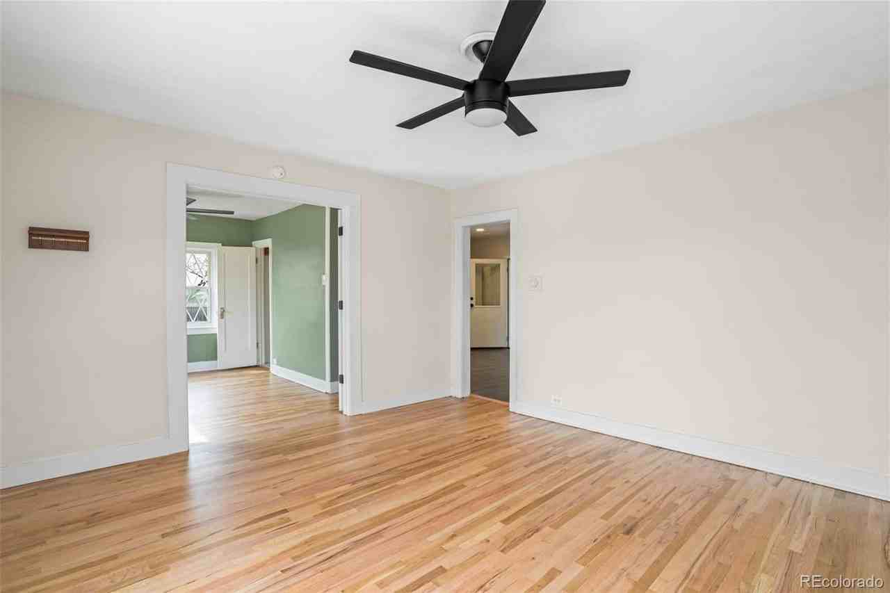 545 Ingalls St - Photo 5 of 19