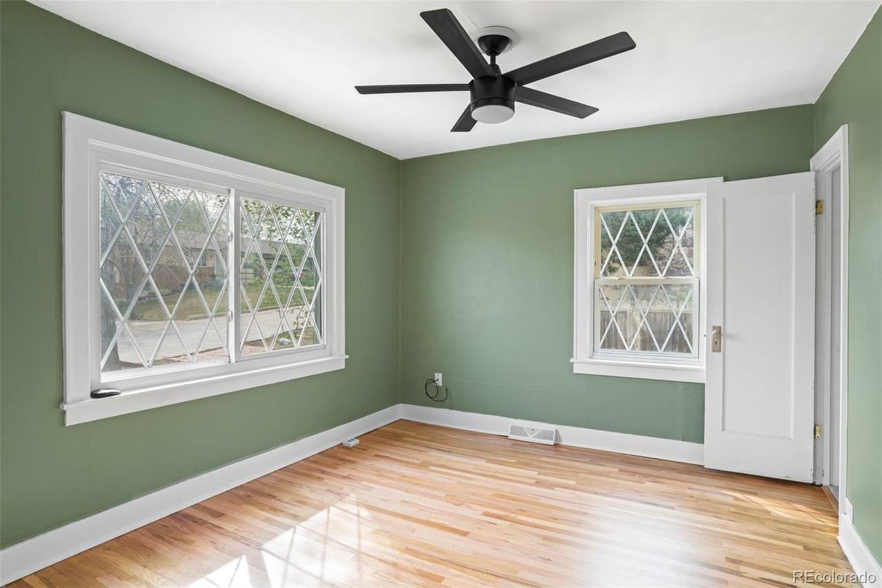 545 Ingalls St - Photo 6 of 19