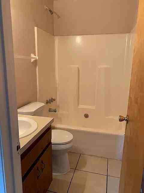 6117 Sw 12th Pl - Photo 3 of 8