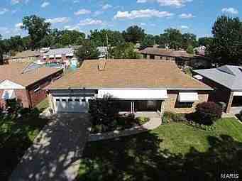 6052 Childress Ave - Photo 7 of 32