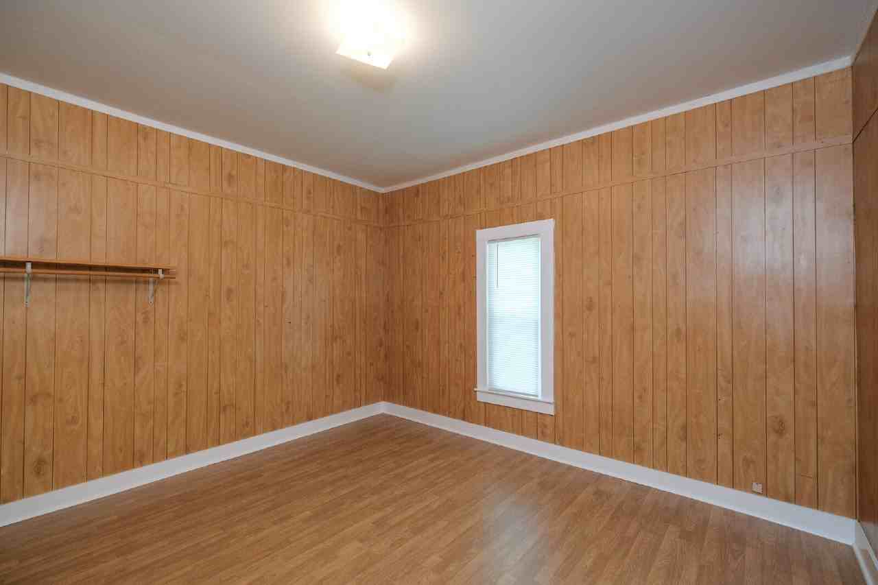 148 S Hunt St - Photo 7 of 17