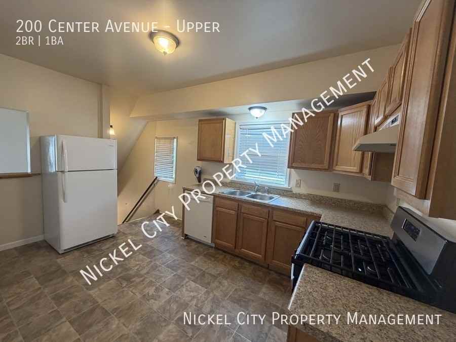 200 Center Ave - Photo 7 of 9