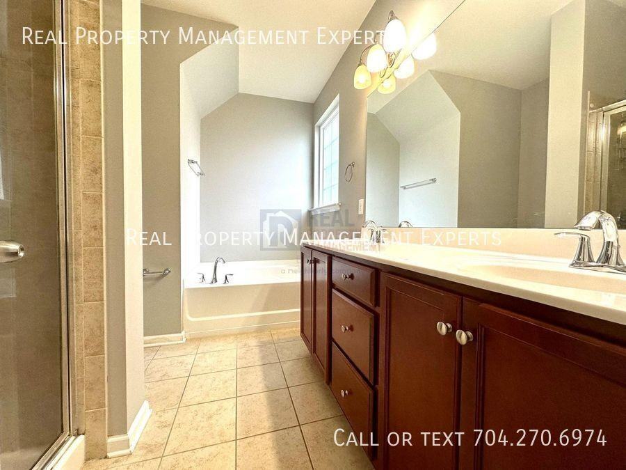 13102 Heath Grove Dr - Photo 7 of 20