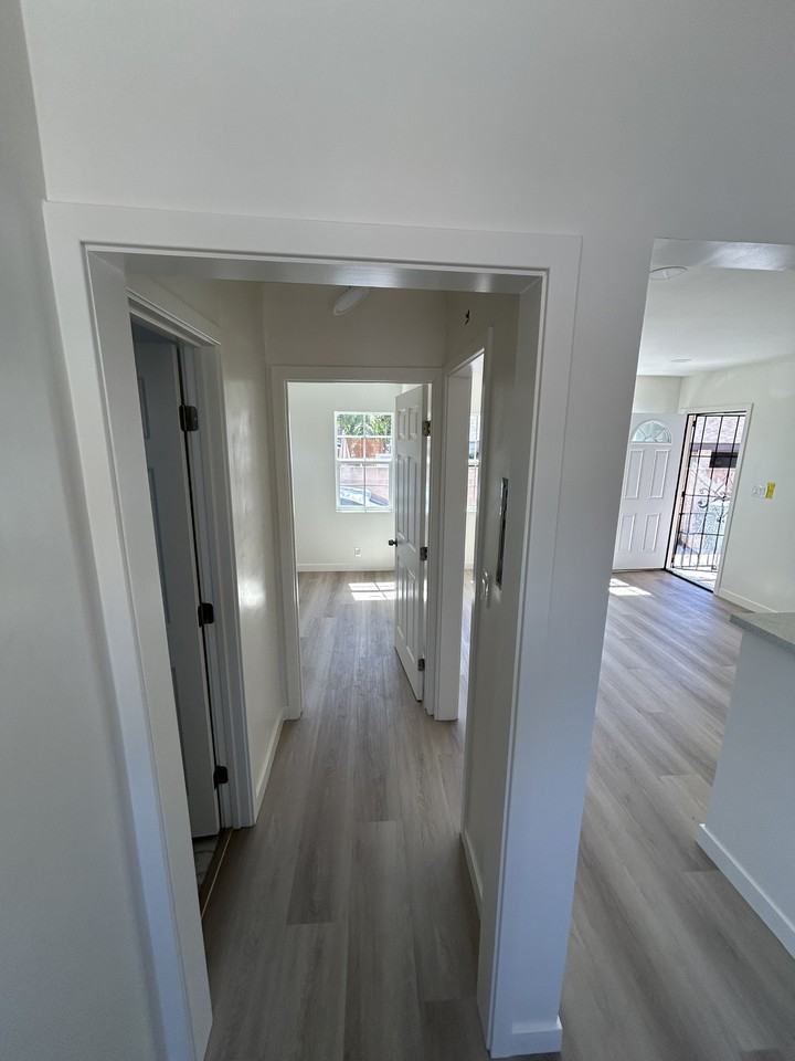 1772 E 92nd St #D - Photo 7 of 7
