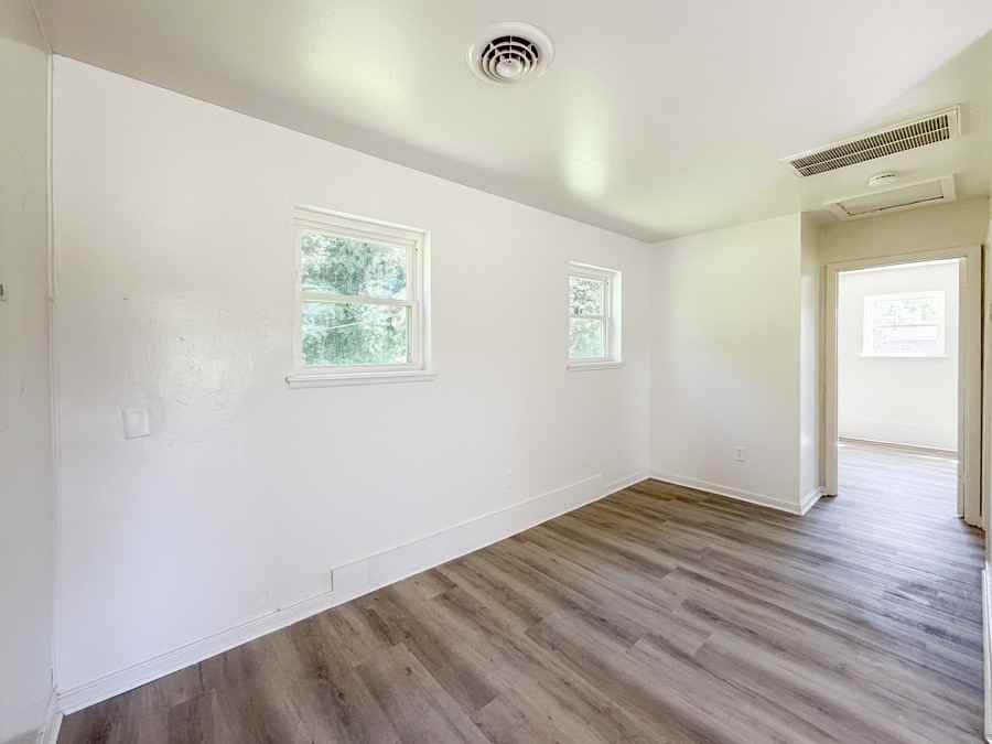 7815 Maris Rd #7815 - Photo 5 of 12