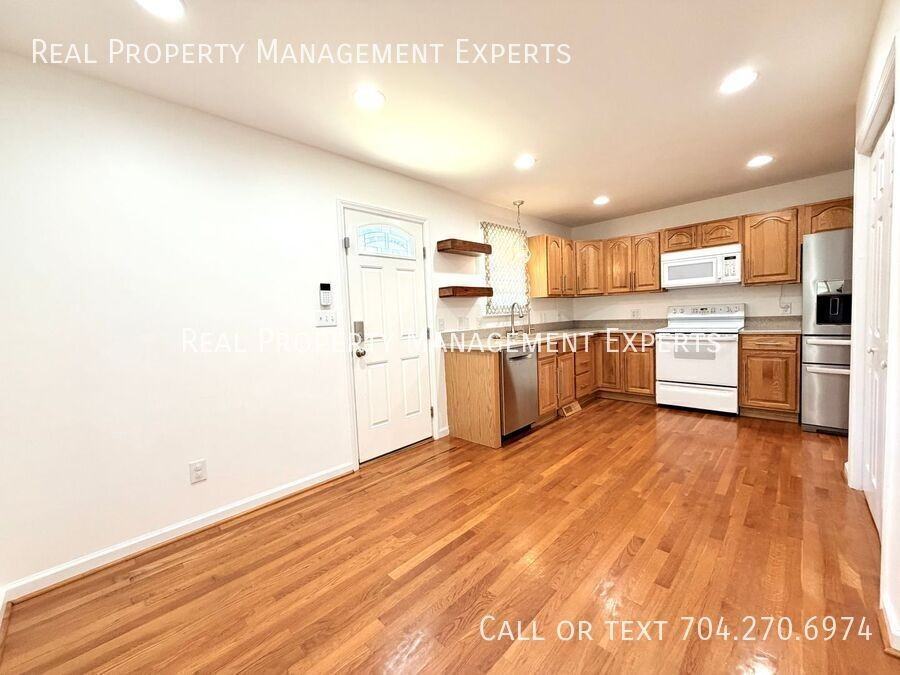 3733 Hayden Dr - Photo 5 of 19