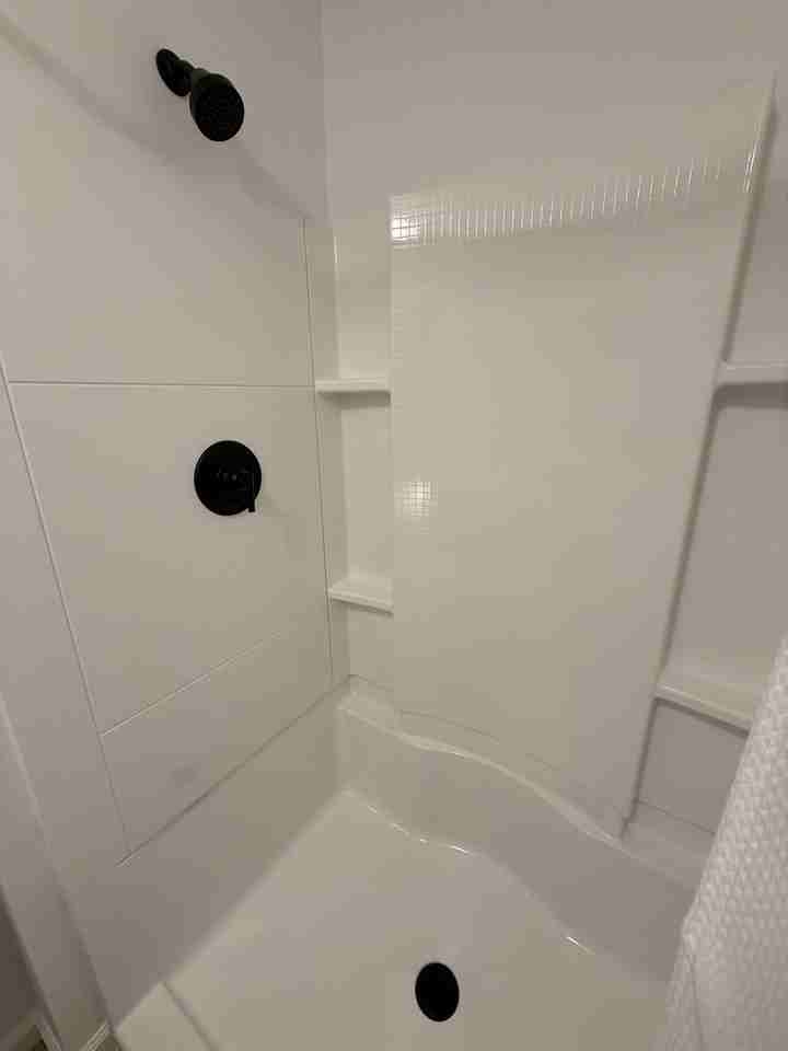 1048 Asbury Ave #2 - Photo 3 of 16