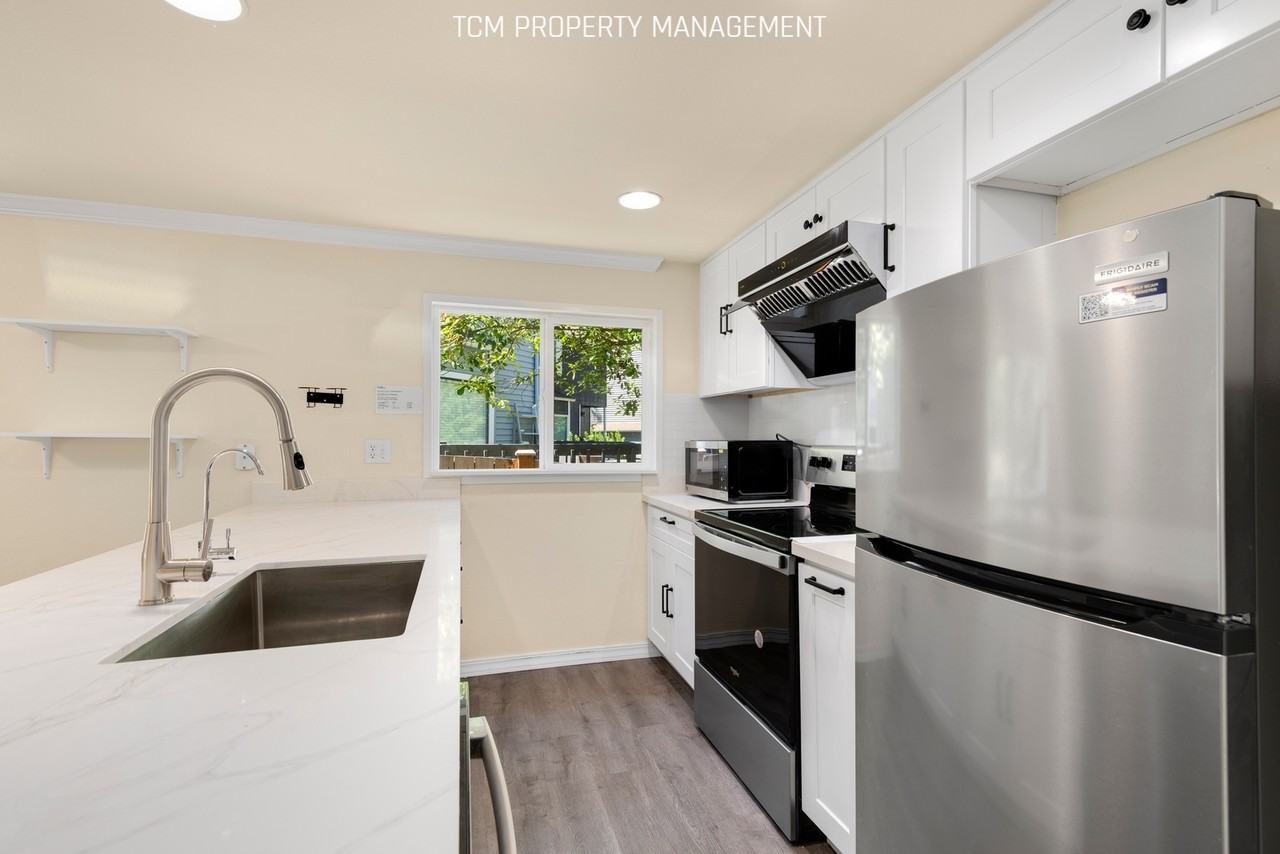 14102 Ne 78th Ct #NA - Photo 3 of 23