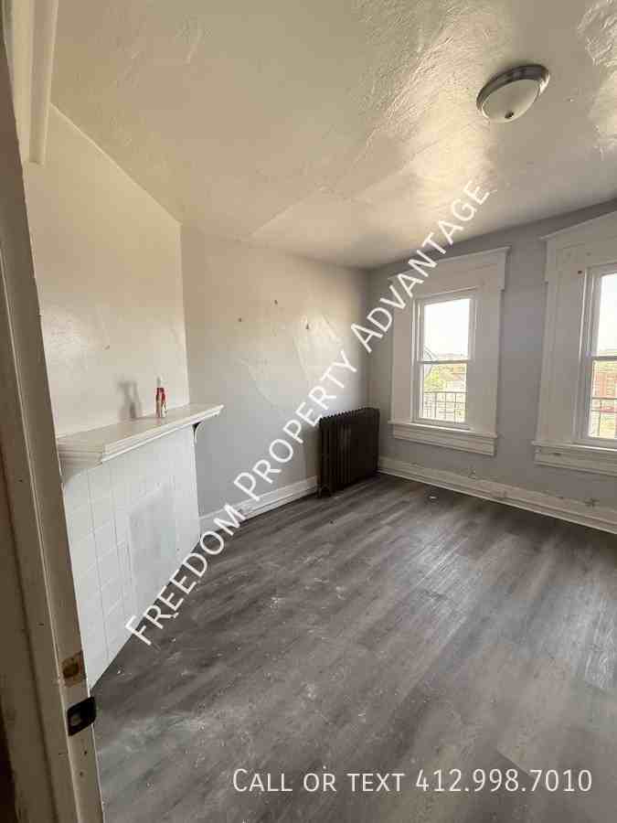 224 N Main St #7 - Photo 5 of 11