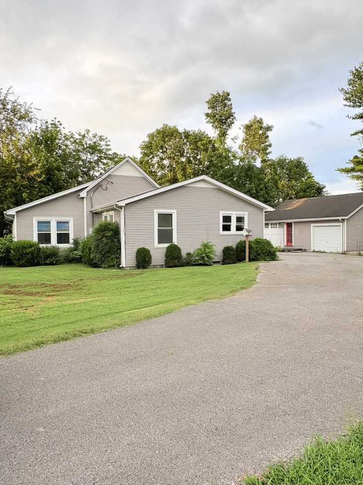 140 Highland Ave #NA - Photo 2 of 21