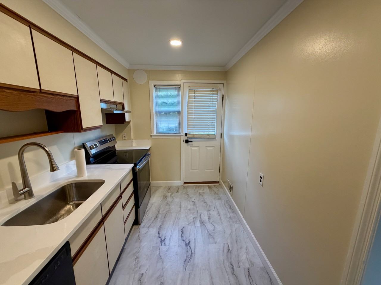 1644 Thetford Rd #1644 - Photo 6 of 28
