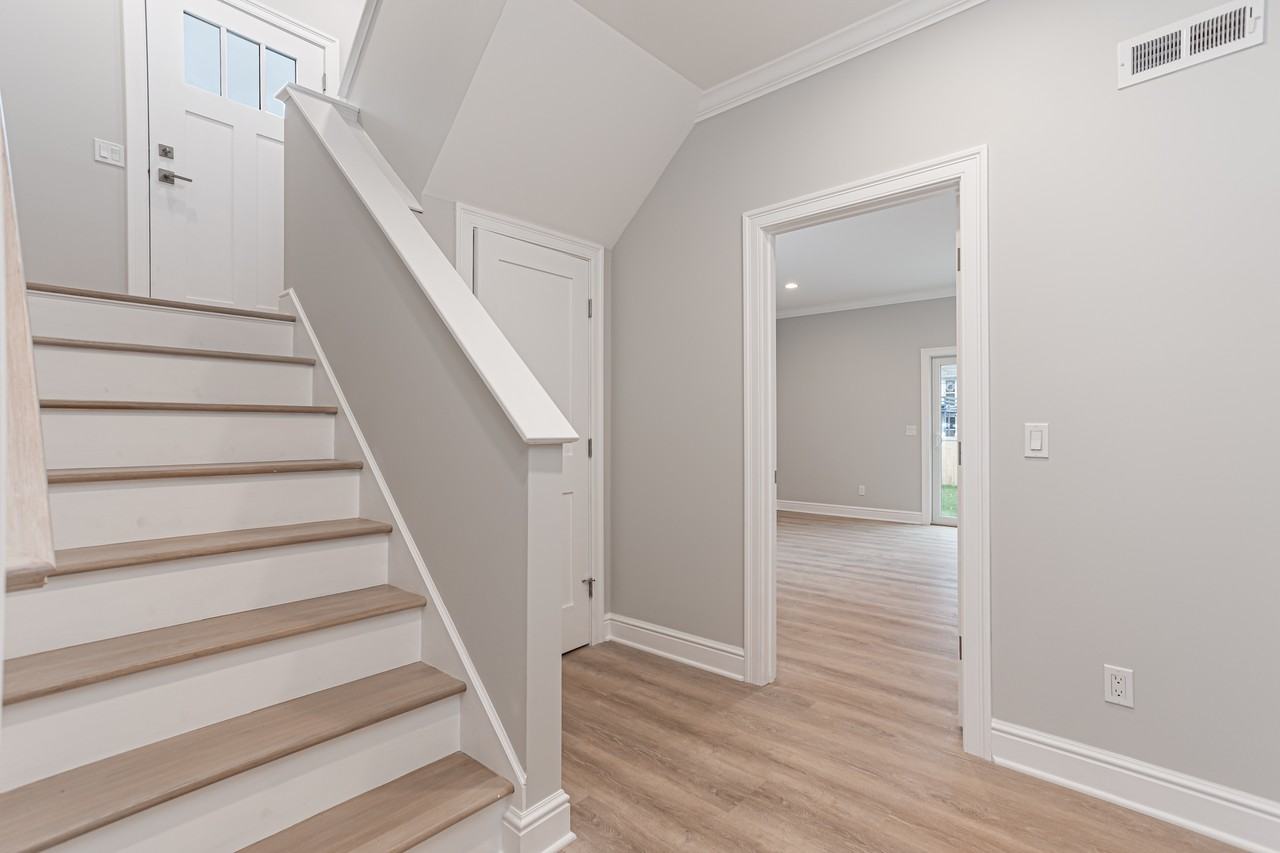 7 Fern St #7 - Photo 4 of 18