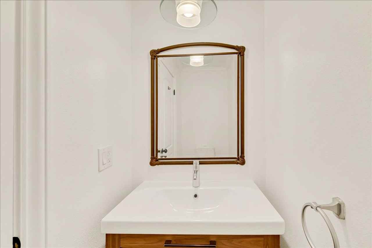 18620 Burbank Blvd #104 - Photo 5 of 15