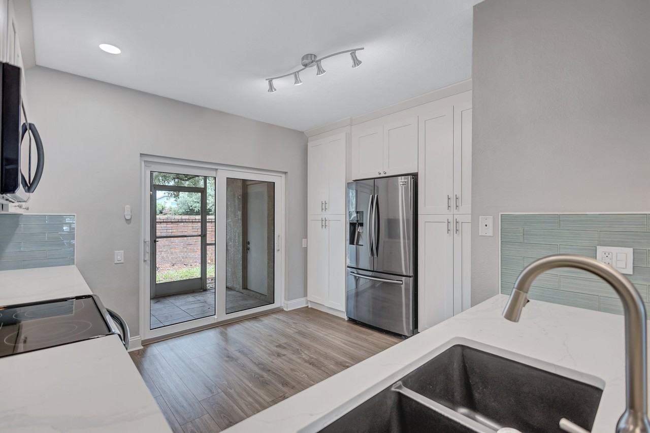 12450 Berkeley Square Dr #12450 - Photo 4 of 21