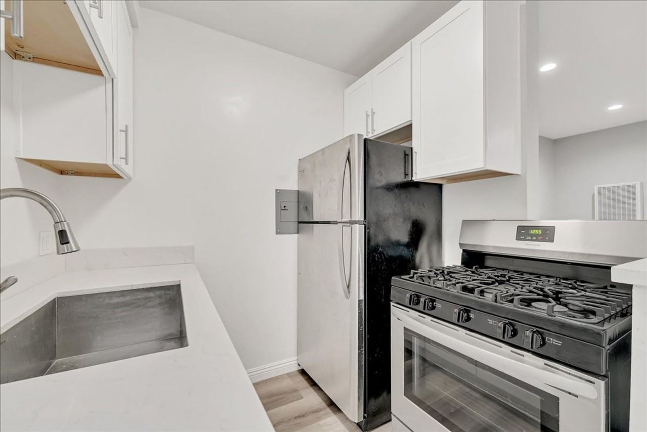 12761 Pacific Ave #04 - Photo 5 of 17