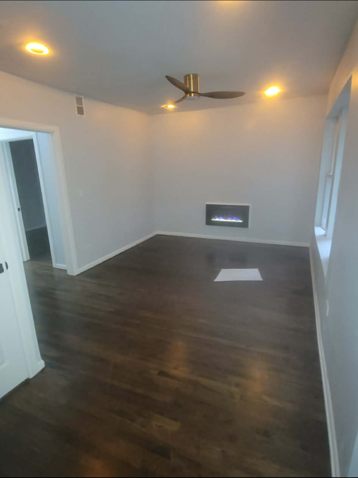 7123 S Rhodes Ave #1 - Photo 7 of 8