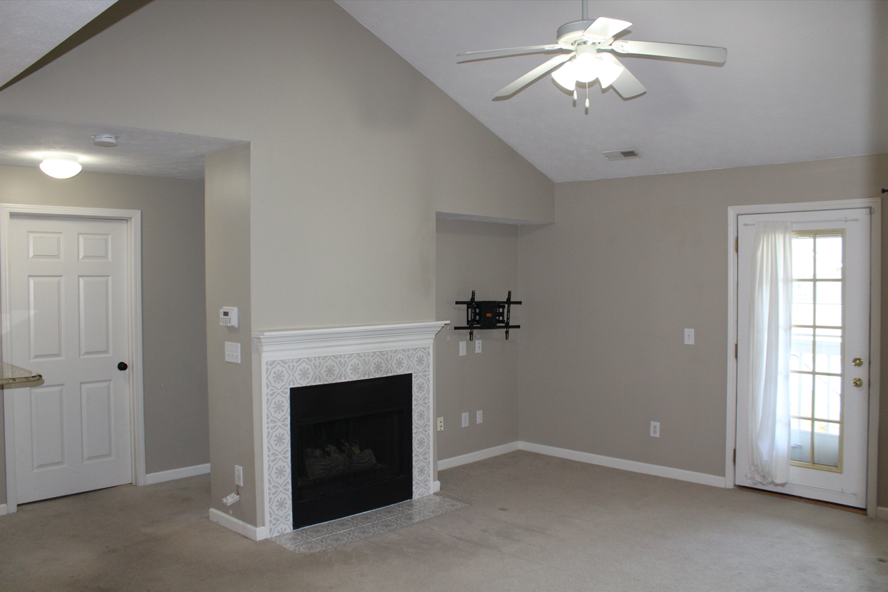 14943 Lenox Dr #523 - Photo 3 of 35