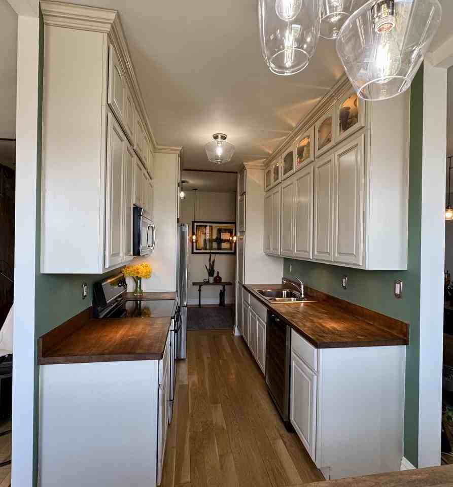 9701 Shore Rd #4B - Photo 3 of 27