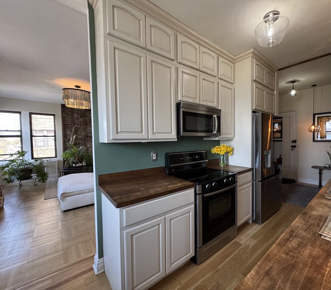 9701 Shore Rd #4B - Photo 4 of 27