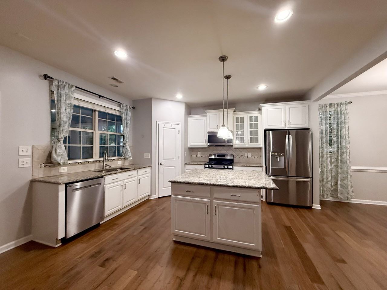 6000 Fryars Gate Ct #NA - Photo 4 of 22