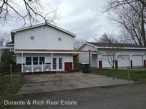 2917 E Wonder Lake Rd - Photo 2 of 17