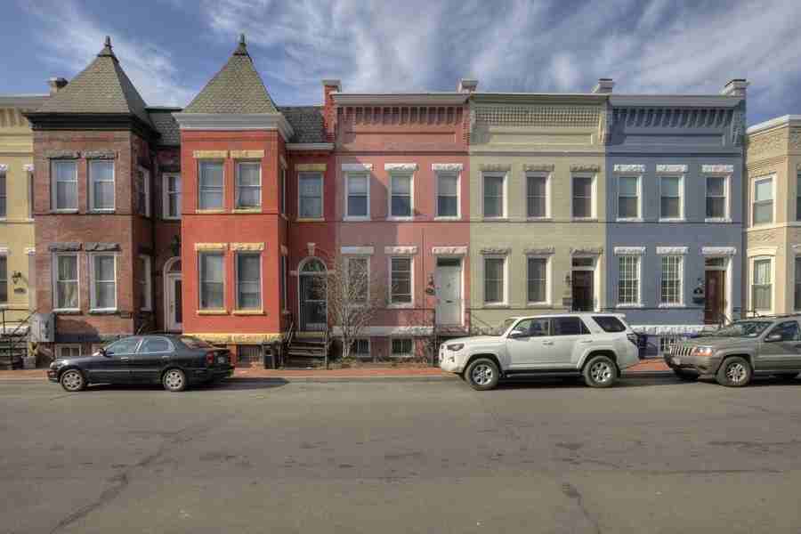 317 Elm St Nw - Photo 2 of 17