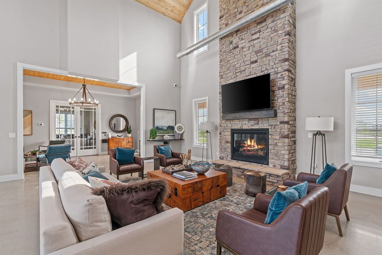 Victoria Ridge Townhomes - Photo 2 of 6