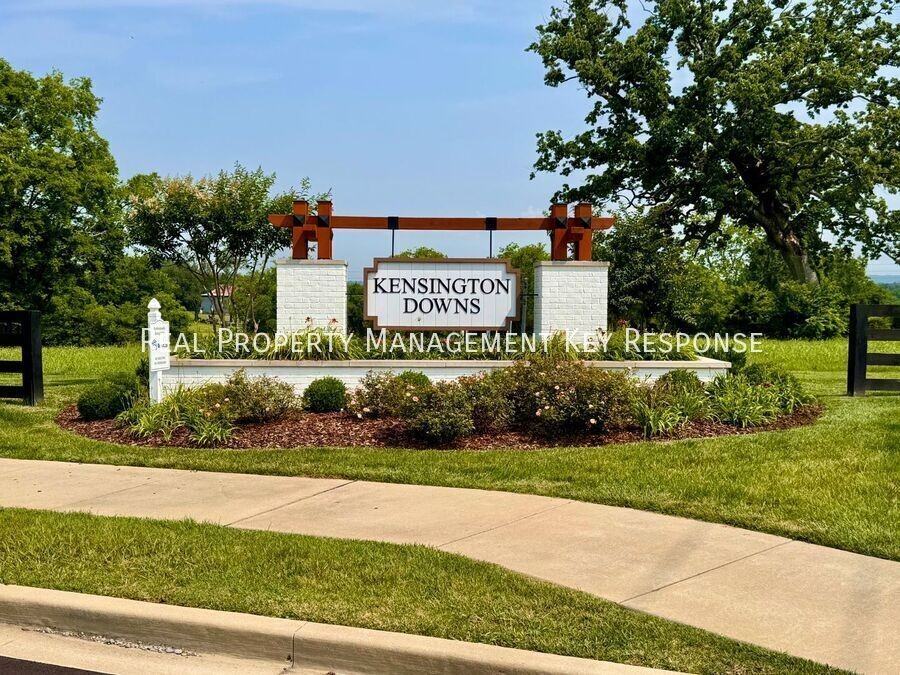 153 Grandstand Blvd - Photo 2 of 30
