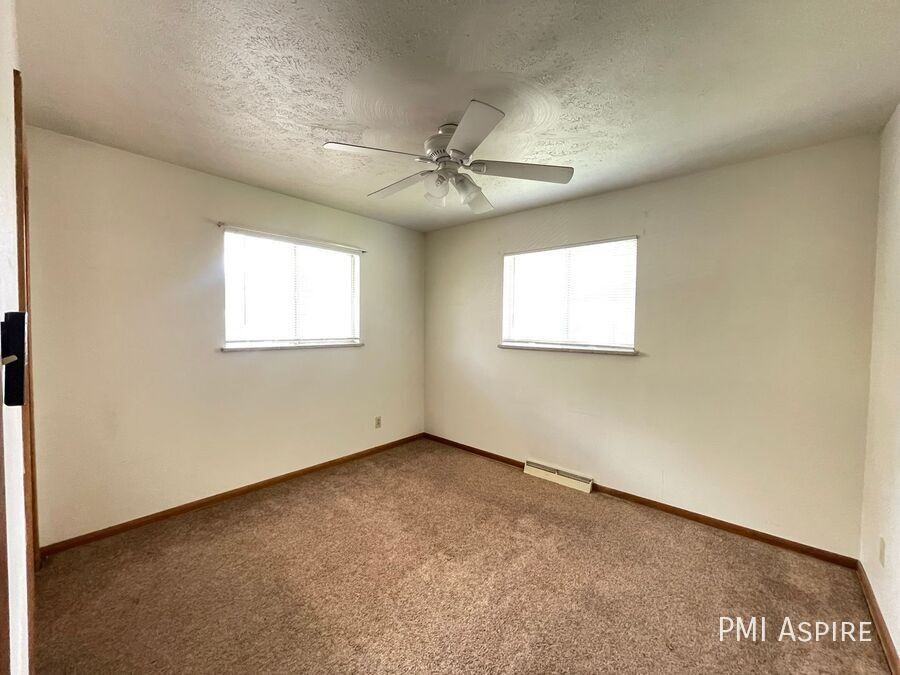 121 Valentine Ln - Photo 6 of 7