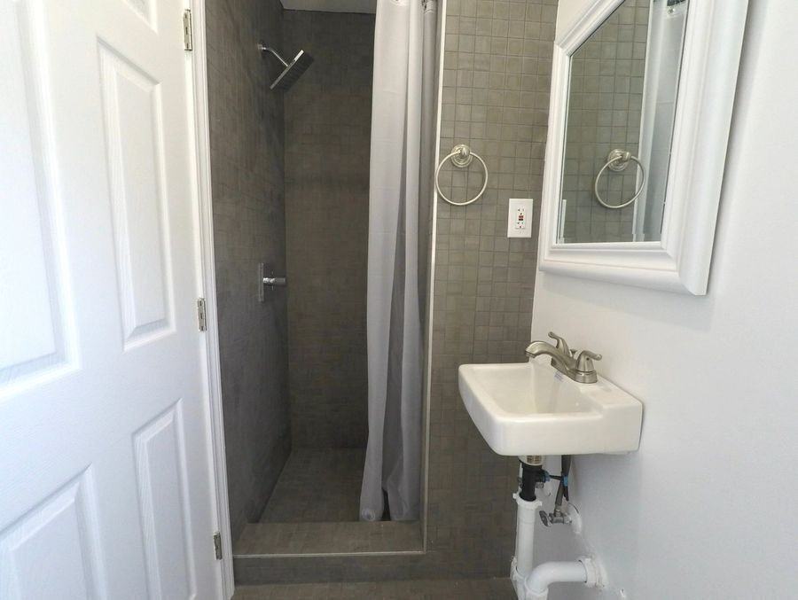 1925 10th St #12 - Photo 6 of 7