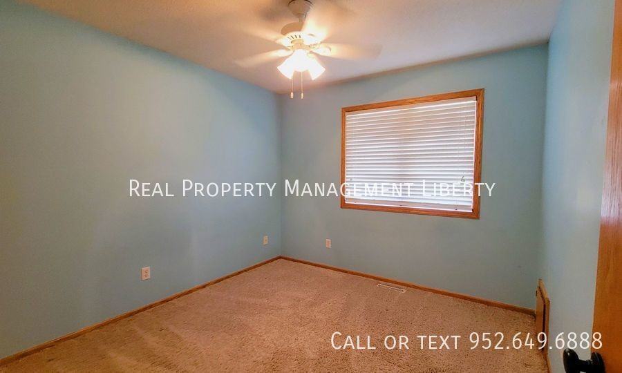 1984 Greenway Ave - Photo 7 of 21