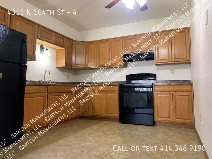 4315 N 104th St #4 - Photo 3 of 6