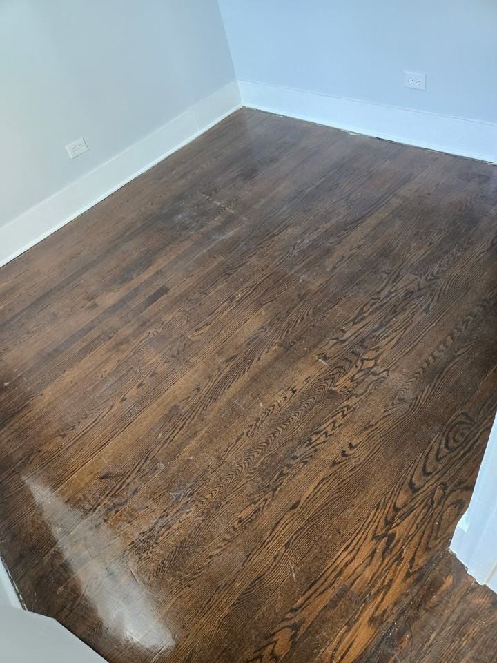 718 W Marquette Rd #1R - Photo 3 of 8