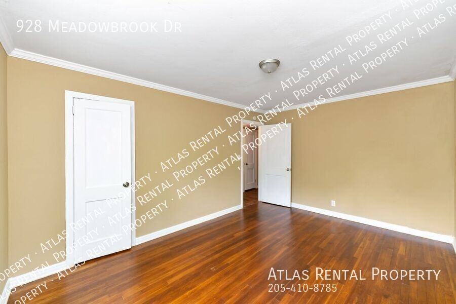 928 Meadowbrook Dr - Photo 2 of 19