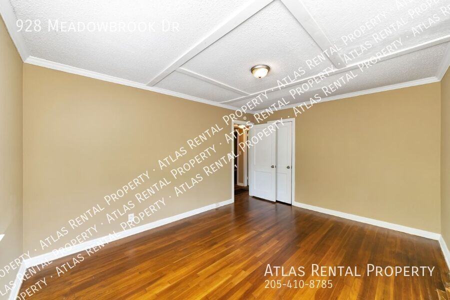 928 Meadowbrook Dr - Photo 4 of 19