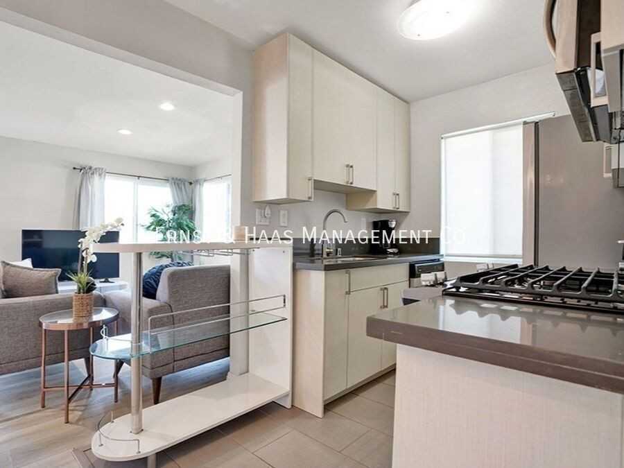 17071 Oak Ln #C - Photo 7 of 11