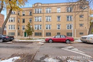 3238 W Berteau Ave #3E - Photo 1 of 1