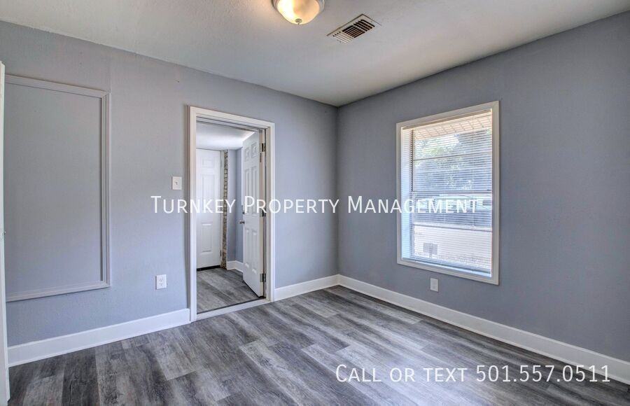1502 Sycamore St #B - Photo 6 of 10