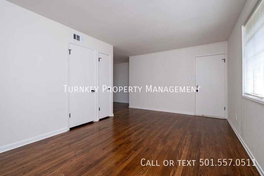 619 Sherman St #B - Photo 6 of 13
