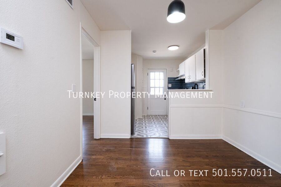 619 Sherman St #B - Photo 7 of 13